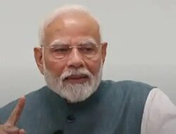 Narendra Modi : नौदलाच्या जहाजांचे लोकार्पण, इस्कॉन मंदिरातही जाणार, पंतप्रधान नरेंद्र मोदी आज मुंबईत, कसा असेल दौरा ?