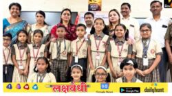 मुंबईतील शाळांना ५० डिजिटल बोर्डचे मोफत वितरण